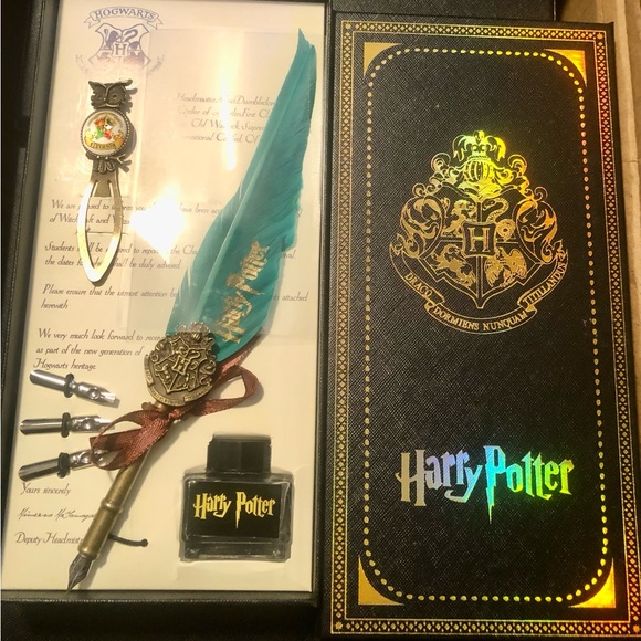 Warner Bros. Art Harry Potter Teal Quill And Hogwarts Letter Opener